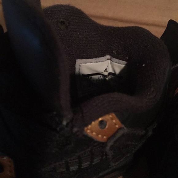 Toddler Jordan 4s - Picture 4 of 6
